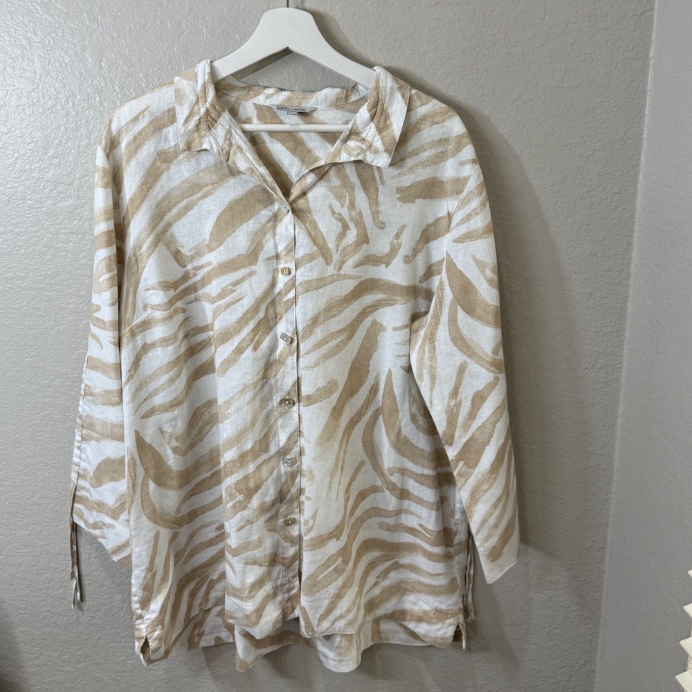 John Mark Tan White Zebra Print Button Down Shirt Womens XL Long Sleeve Tie Cuff
